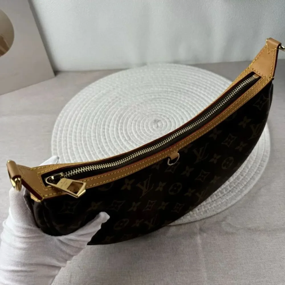 Louis Vuitton Women Pre-Loved Bag Brand New Condition